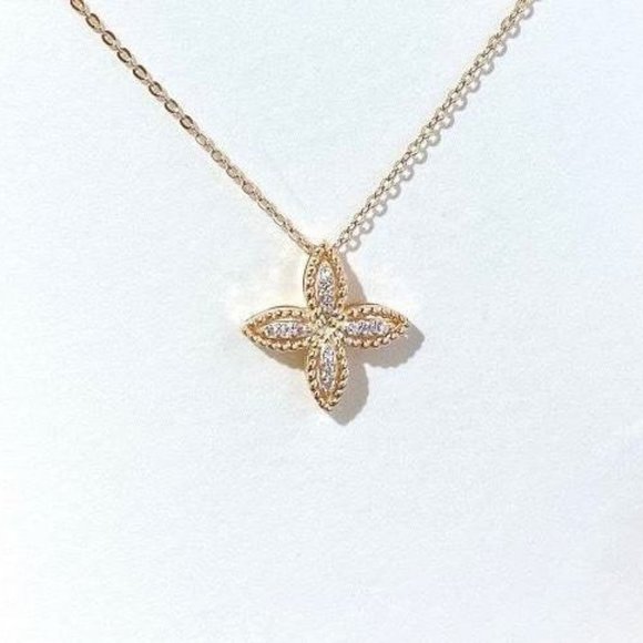 14kt GP Sterling Silver Clover Necklace - Picture 2 of 9